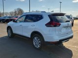 Used 2020 Nissan Rogue SV image 3