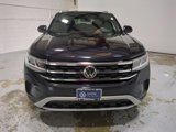 Certified 2022 Volkswagen Atlas Cross Sport SE image 2