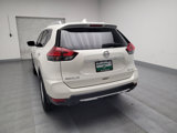 Used 2017 Nissan Rogue SV image 6