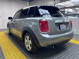 Used 2015 MINI Cooper 4-Door Hardtop image 4