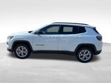 Used 2024 Jeep Compass Latitude image 2
