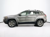 Used 2019 Jeep Cherokee Trailhawk image 4