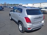 Used 2020 Chevrolet Trax LT w/ LT Convenience Package image 5