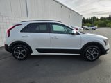 Used 2023 Kia Niro LX image 2