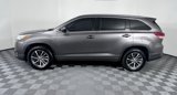 Used 2017 Toyota Highlander XLE image 5