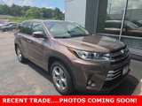 Used 2017 Toyota Highlander Limited image 2