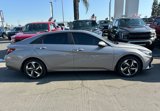 Used 2023 Hyundai Elantra Limited image 2
