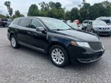 Used 2016 Lincoln MKT AWD image 2