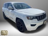 Used 2021 Jeep Grand Cherokee Laredo X image 2