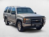 Used 2000 Chevrolet Tahoe Z71 w/ Comfort & Security Pkg image 3