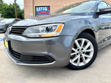 Used 2012 Volkswagen Jetta SE image 2