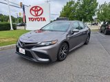 Used 2023 Toyota Camry SE image 2
