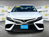 Used 2023 Toyota Camry SE image 2