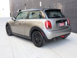 Used 2021 MINI Cooper 2-Door Hardtop image 6
