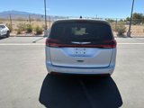 Used 2023 Chrysler Pacifica Touring-L image 4