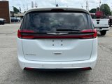 Used 2023 Chrysler Pacifica Touring-L image 4