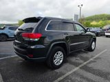 Used 2018 Jeep Grand Cherokee Laredo image 3