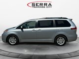 Used 2014 Toyota Sienna image 2