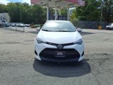 Used 2018 Toyota Corolla LE image 2
