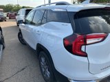 Used 2023 GMC Terrain SLT image 2