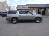 Used 2018 Chevrolet Suburban LT image 2