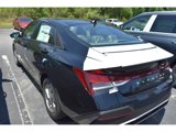 New 2025 Hyundai Elantra SE image 4