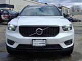 Certified 2022 Volvo XC40 T5 R-Design image 2