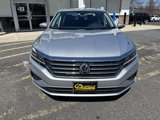 Used 2021 Volkswagen Passat 2.0T SE image 2