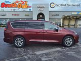 Used 2023 Chrysler Pacifica Limited image 2