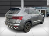 Used 2022 Volkswagen Taos SE image 5