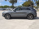 Used 2022 Porsche Cayenne image 2