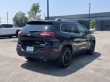 Used 2018 Jeep Cherokee Latitude Plus w/ Cold Weather Group image 4