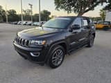 Used 2019 Jeep Grand Cherokee Laredo w/ 18" Wheel & 8.4" Radio Group image 2