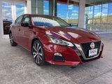 Used 2022 Nissan Altima 2.5 SR image 2