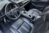 Certified 2019 Porsche Macan image 4