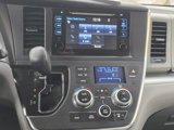 Used 2016 Toyota Sienna LE image 4