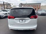 Used 2017 Chrysler Pacifica Touring-L image 4