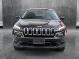 Used 2016 Jeep Cherokee Sport image 2