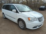 Used 2016 Chrysler Town & Country Touring image 3
