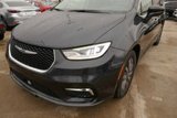 Used 2019 Chrysler Pacifica Touring Plus w/ Advanced Safetytec Group image 2