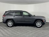 Used 2025 Jeep Grand Cherokee Laredo X image 2