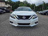 Used 2017 Nissan Altima 2.5 SR w/ Midnight Edition Package image 2