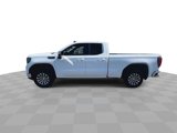 Used 2024 GMC Sierra 1500 SLE w/ Preferred Package image 5