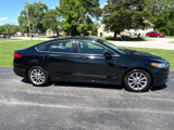 Used 2017 Ford Fusion SE image 4