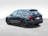 Used 2022 Volkswagen Tiguan SE R-Line image 3