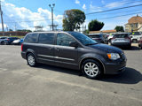 Used 2016 Chrysler Town & Country Touring image 5