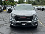 Used 2024 GMC Terrain SLE image 3