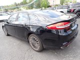 Used 2017 Ford Fusion SE w/ Fusion SE Technology Package image 3