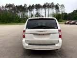 Used 2014 Chrysler Town & Country Touring image 5
