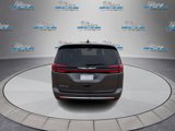 Used 2023 Chrysler Pacifica Touring-L image 4